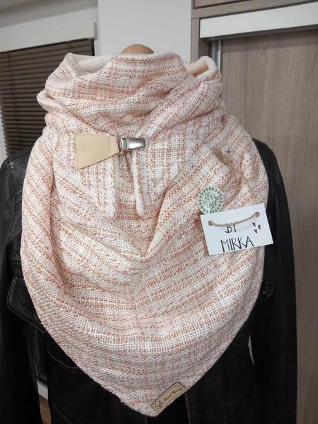 Ručne šitý šál, 