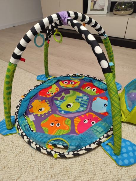 Hracia podložka,hrazdicka a guličkový bazénik,