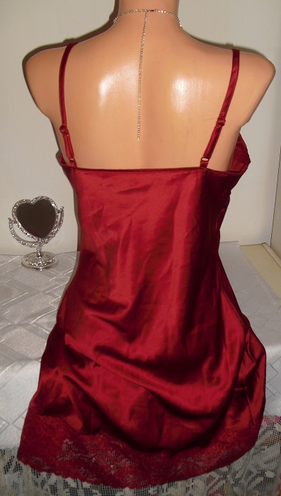 Saténová košieľka, l