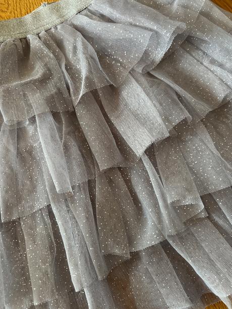 Trblietavá suknička, 128