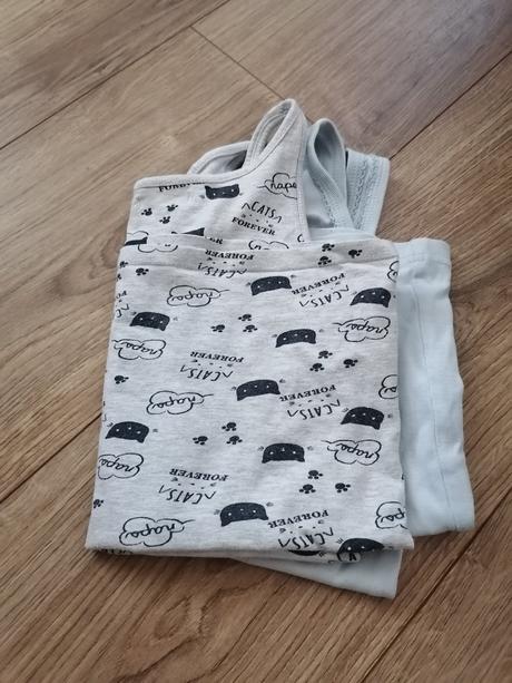 2x tielka - 146/152, 146