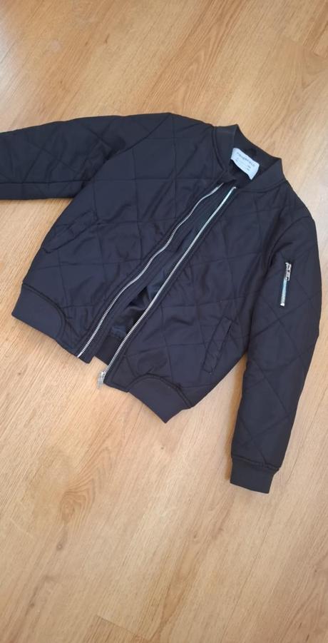 Prechodná bundička, 122