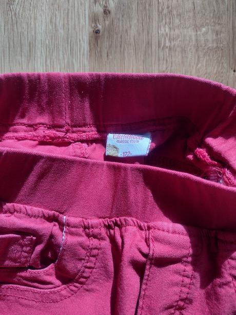 Červené nohavice, 122