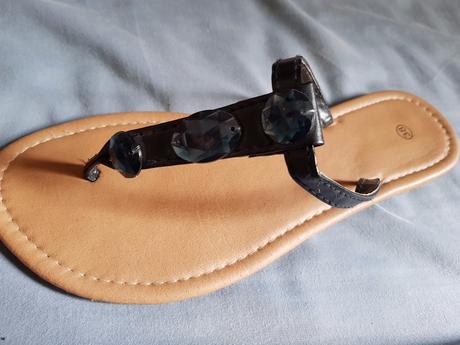 Šľapky s kamienkami - super stav, 38