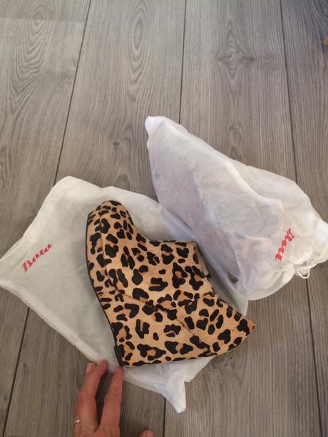 Kotnikove čižmy, baťa,40