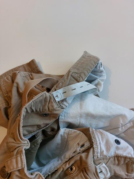 Nohavice kratasy protest 140, 140