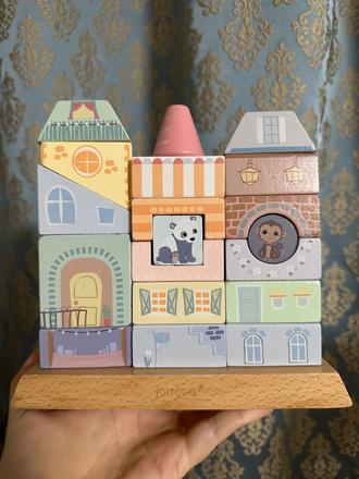 Drevený stohovací domček joueco, 