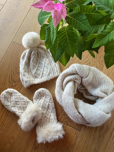 Pletená súprava - čiapka, šál /tunel, rukavice, avon,m
