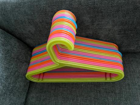 Detské farebné vešiaky ikea, 