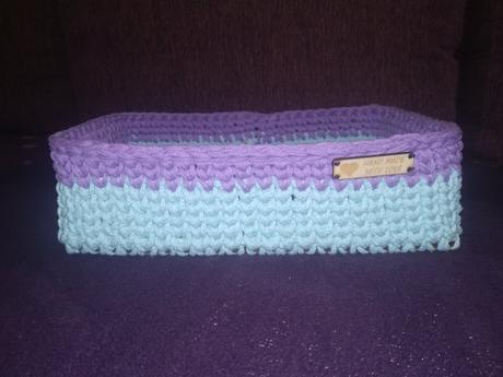 Košík háčkovaný, 