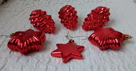 Staršie ozdoby na stromček,