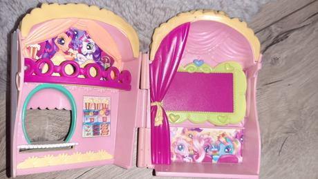 Popcorn movie theater mlp,