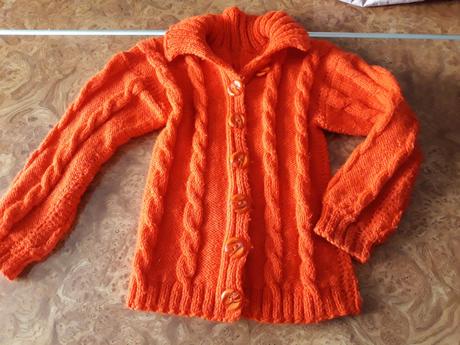 Strikovany svetrik, 110