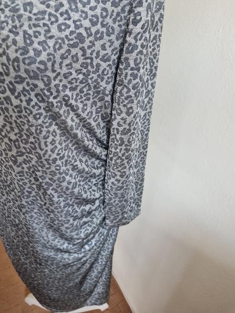 Sivo strieborne saty 40, 40