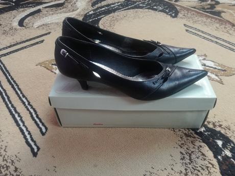 Dámske lodičky, baťa,39