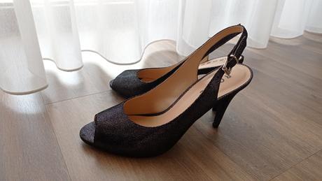 Lesklé lodičky, 39