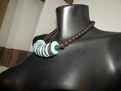 Hnedo-tyrkysový náhrdelník,