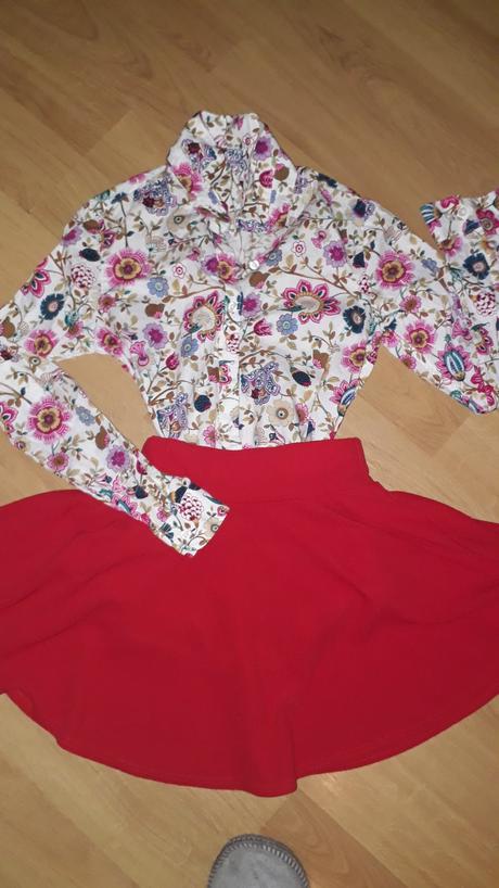 Dámske oblečenie, s