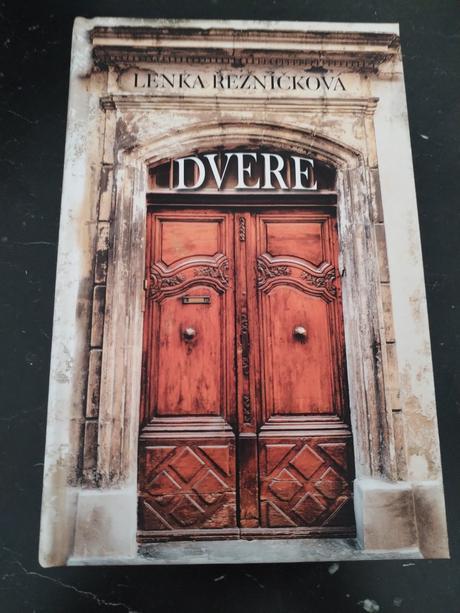 Kniha "dvere", 