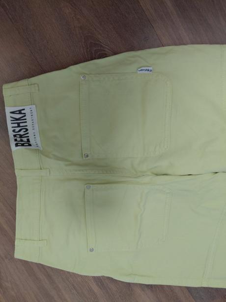 Krasne kapsace bershka, bershka,34