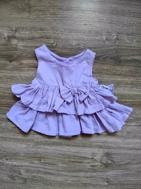 Tričká a legíny, 74