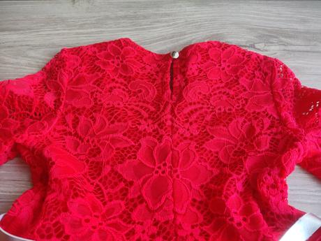 Spoločenské šaty, 110