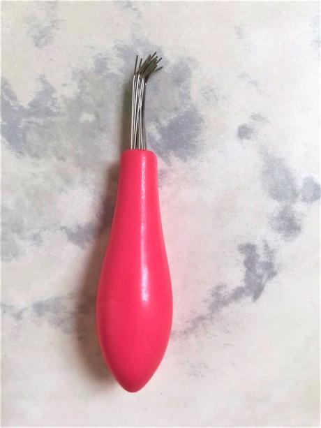 Čistič na kefy na vlasy,