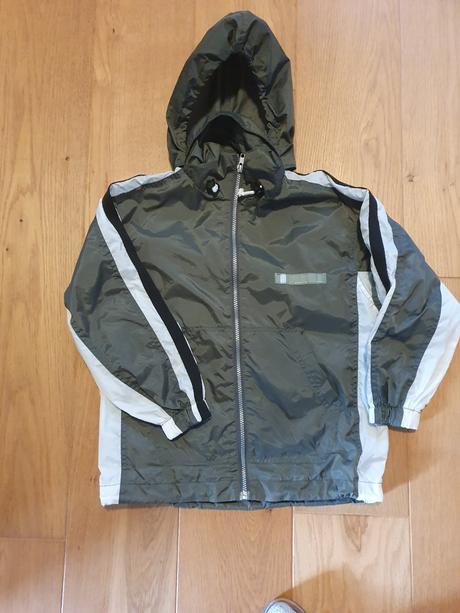 Sustakova bunda, 140