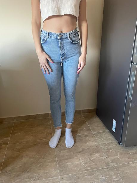 Zara jeansy s vysokým pásom, zara,38