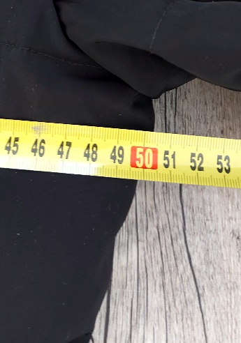 Páperová bunda vila, 38