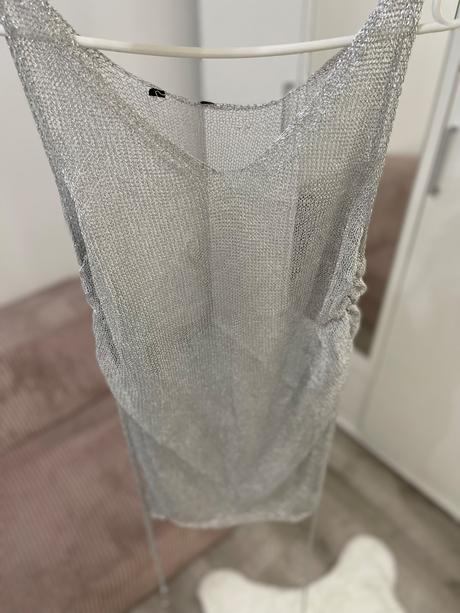 Strieborná sieťková tunika, 38