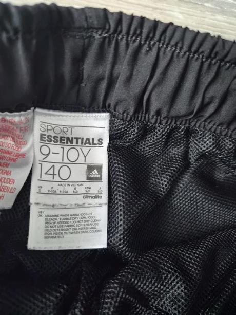 Letné adidas tepláky top stav, adidas,140