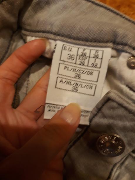 Riflová minisukňa, 36