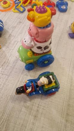 Auto pre najmensich + voz s konom,