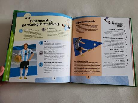 30 vynimocnych futbalistov,