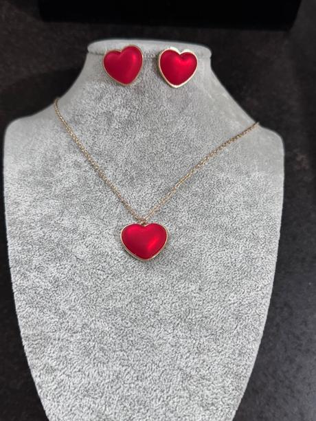 Set náušnice + retiazka s príveskom,