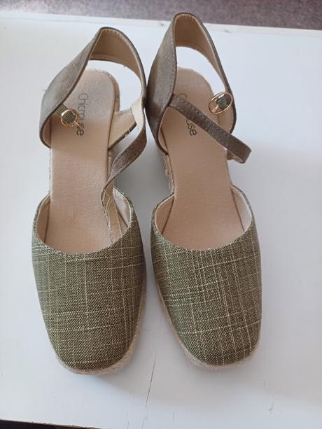 Dámske topánky na platforme, 40