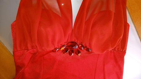 Spoločenské šaty, 42