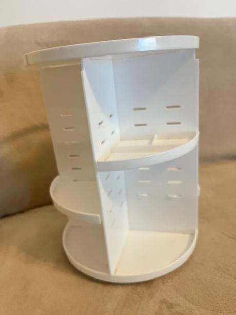 Stojan na kozmetiku, sperky, 