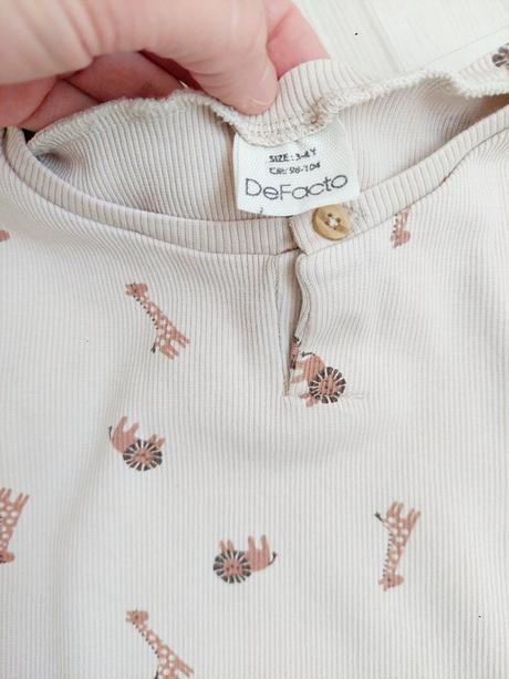 3 ks pyžamo, reserved,104