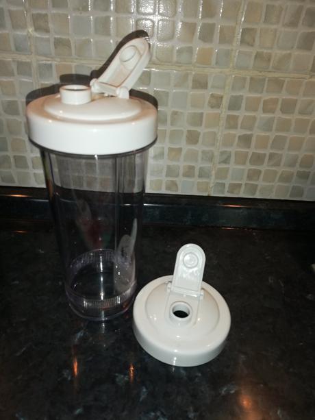 Nádoba na smoothie + vrchnák, 