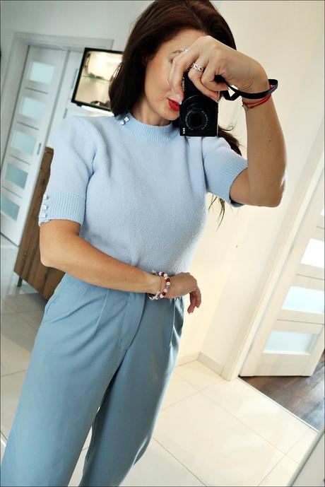 Baby blue mäkkučký svetrík, s