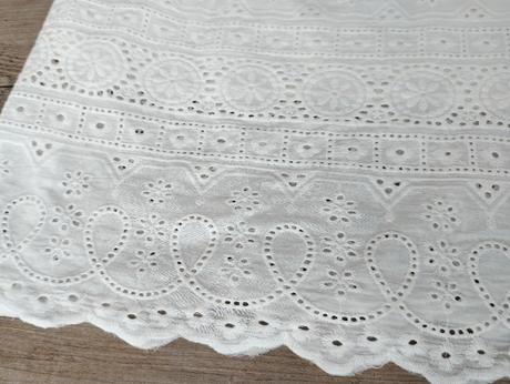 Biele šaty s výšivkou, xl