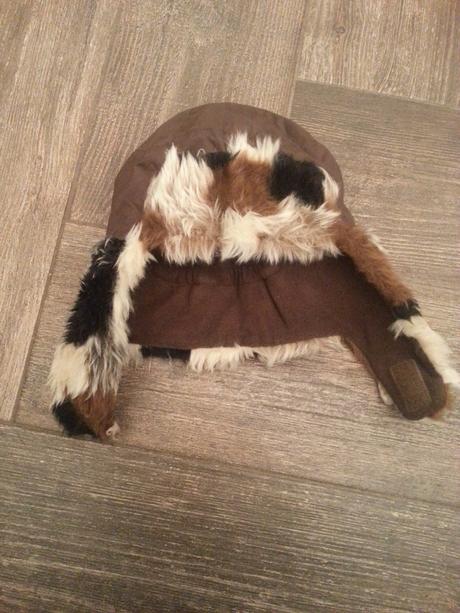 Krasna tepla ciapka, 68