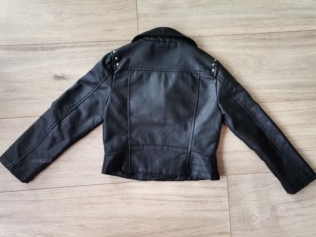 Koženkova bunda, 110