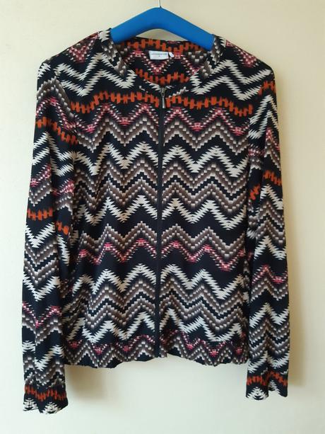 Tenká letná bundička, 36