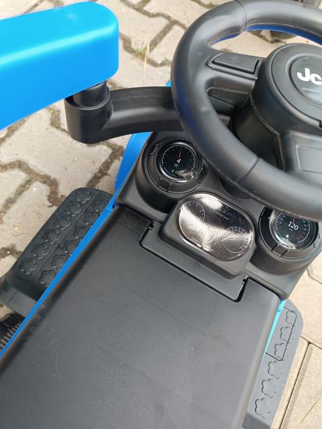 Autíčko na tlačenie,