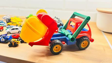 Nákladiak a domiesavac, 