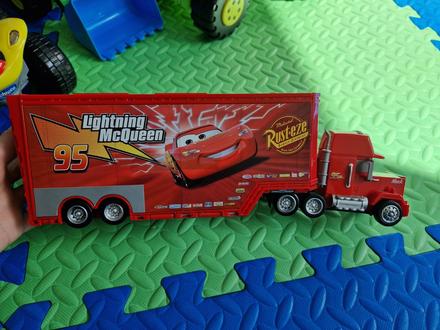 26de_mc queen truk rozkladaci,