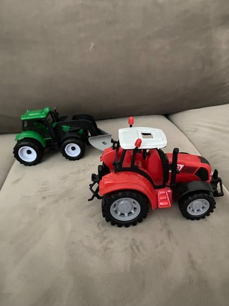 Traktor, autozeriav, autíčko,